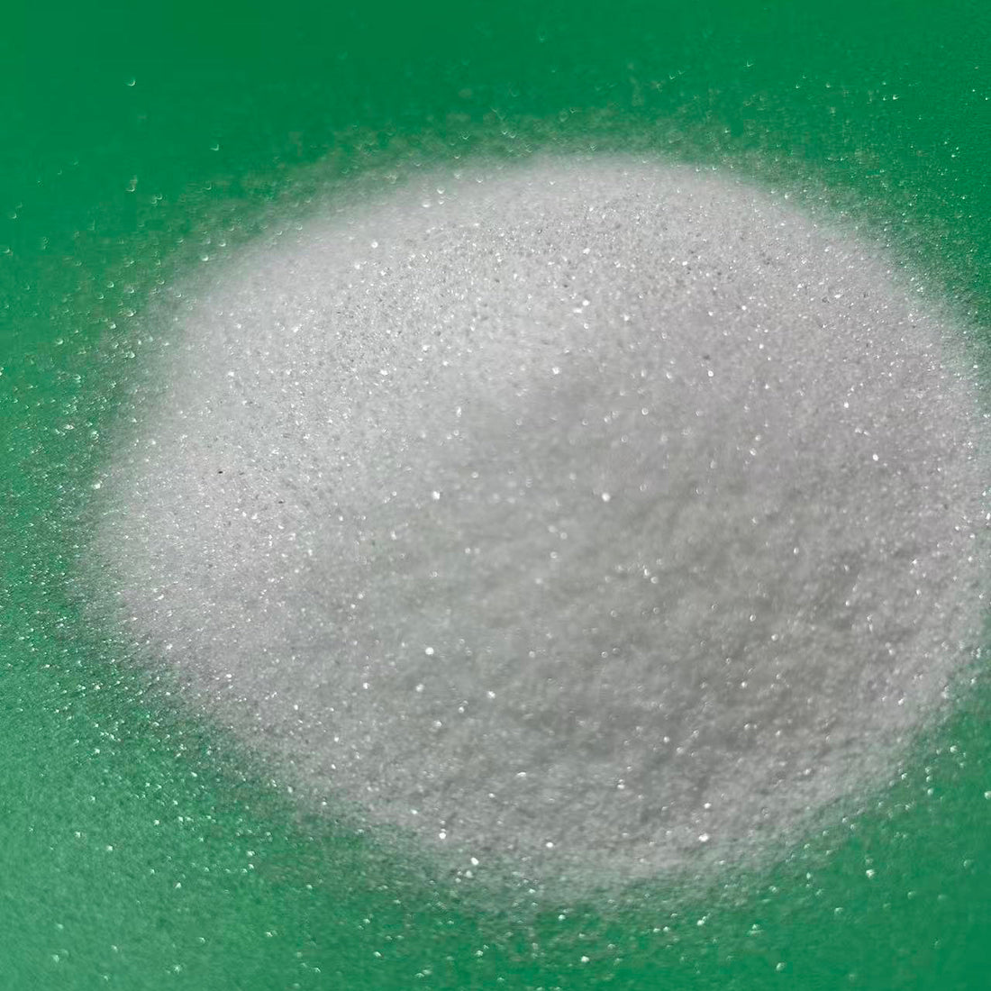 Rhamnose in Skincare: The Gentle Sugar Molecule that Supports Youthful, Calm Skin